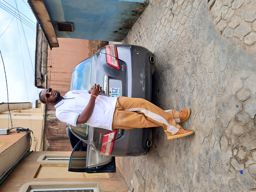 Kelvin Onyesom photo
